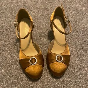 So Danca ballroom shoes.  Copper BL28 - Size 8/12